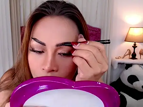 DreamLADYBOY online show from 11.23.25