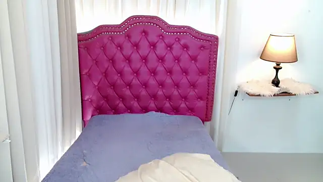 DreamLADYBOY online show from 04.12.26