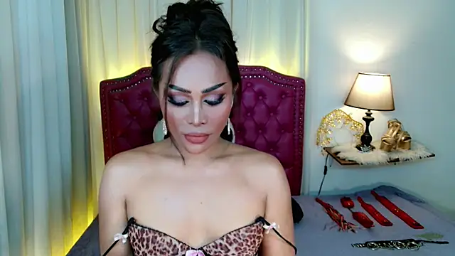 DreamLADYBOY online show from 06.05.26