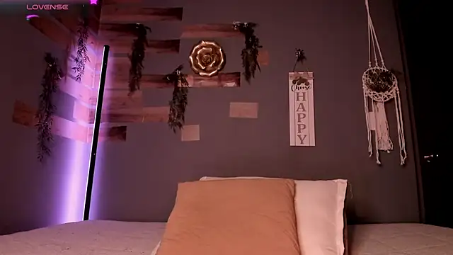 solangell online show from 10.31.25