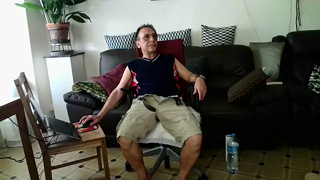 HETEREOMAN online show from 09.21.25