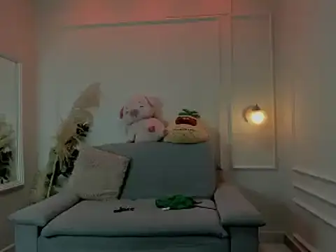 Snapshot of kathe_hot chatting on 12.24.24 kathe hot online show from 12.24.24