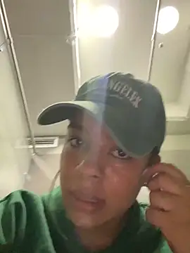 trianawhite online show from 02.19.25