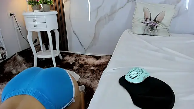 hannahill69 online show from 12.27.24