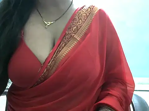 Snapshot of SexyRashmika chatting on 10.14.25 SexyRashmika online show from 10.14.25