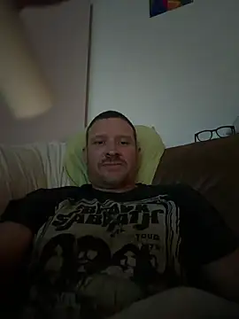 Snapshot of nesta233 chatting on 03.28.26 nesta233 online show from 03.28.26