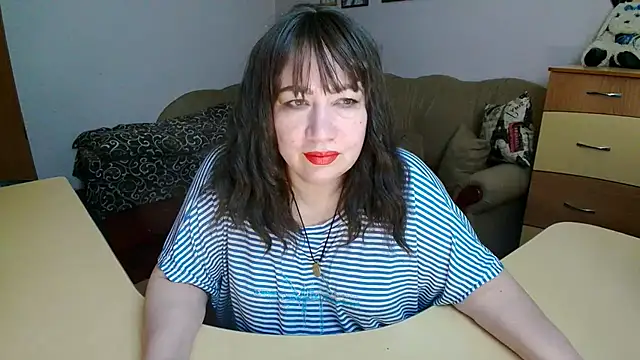 Lucretia Goldi  online show from 02.22.26