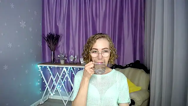 queen a n i online show from 07.11.26