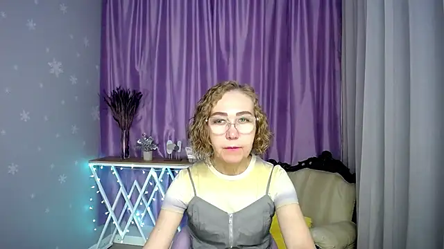 queen a n i online show from 07.12.26