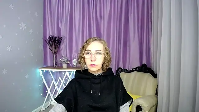 queen a n i online show from 07.18.26