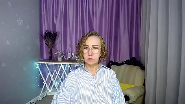 queen a n i online show from 07.22.26