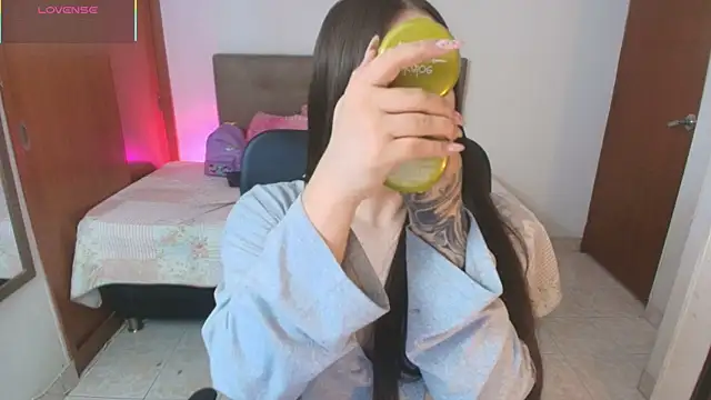 Miley Baker online show from 03.26.26