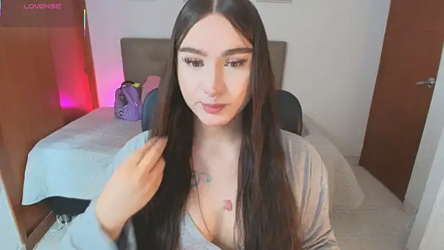 Miley Baker online show from 04.17.26