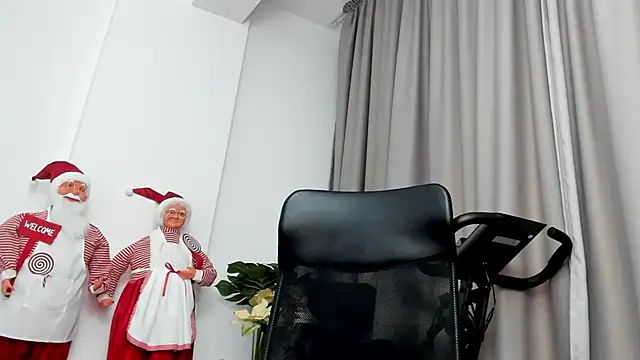 Snapshot of MuscleJohn chatting on 01.20.25 MuscleJohn online show from 01.20.25