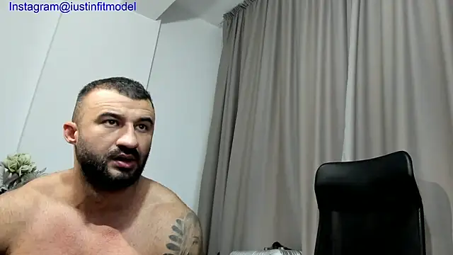 Snapshot of MuscleJohn chatting on 01.06.26 MuscleJohn online show from 01.06.26