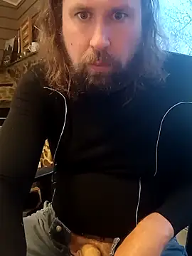 Snapshot of Tj1sen chatting on 10.24.25 Tj1sen online show from 10.24.25