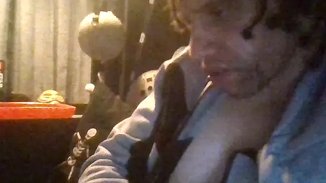 kingdennis6666 online show from 10.30.25