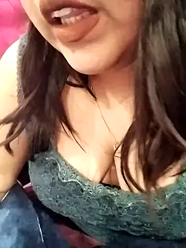Snapshot of Alisha__Arora chatting on 01.15.25 Alisha Arora online show from 01.15.25