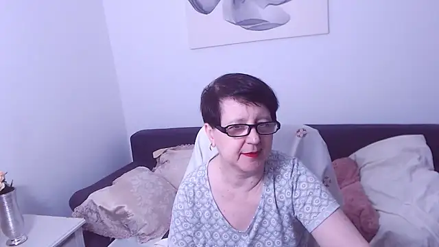 ChristaRose online show from 06.04.26
