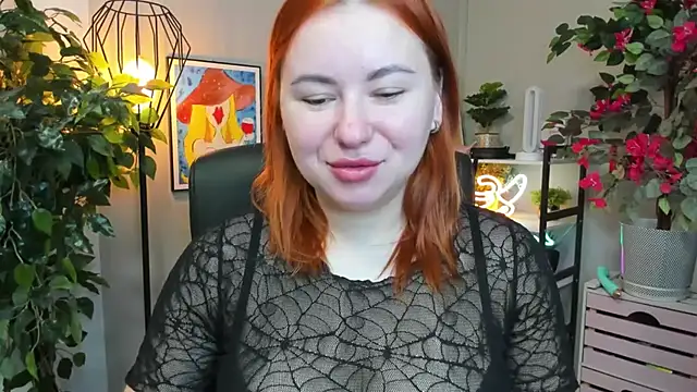 LAYLAxSTAR online show from 10.30.25