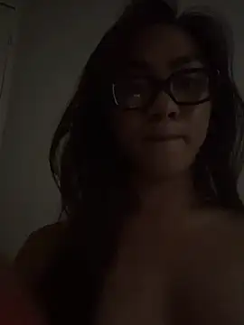 Snapshot of Local_Hoelyx chatting on 03.06.26 Local Hoelyx online show from 03.06.26