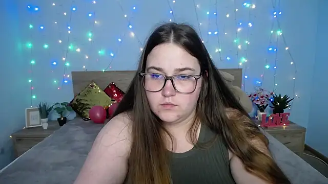 Snapshot of XX_Daniella_XX chatting on 01.25.25 XX Daniella XX online show from 01.25.25