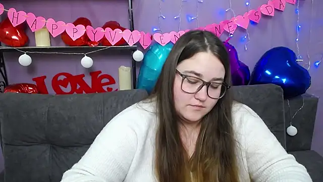 Snapshot of XX_Daniella_XX chatting on 02.15.25 XX Daniella XX online show from 02.15.25