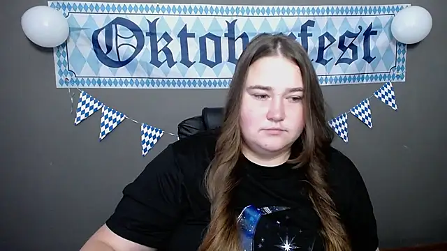 Snapshot of XX_Daniella_XX chatting on 09.22.25 XX Daniella XX online show from 09.22.25