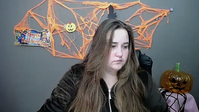 Snapshot of XX_Daniella_XX chatting on 10.22.25 XX Daniella XX online show from 10.22.25