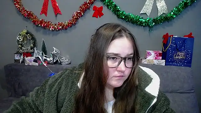 Snapshot of XX_Daniella_XX chatting on 12.15.25 XX Daniella XX online show from 12.15.25