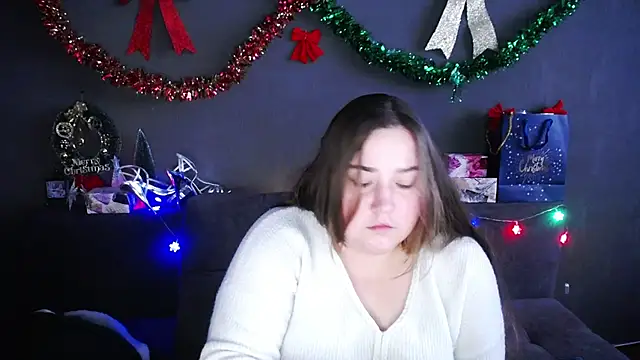 Snapshot of XX_Daniella_XX chatting on 12.16.25 XX Daniella XX online show from 12.16.25