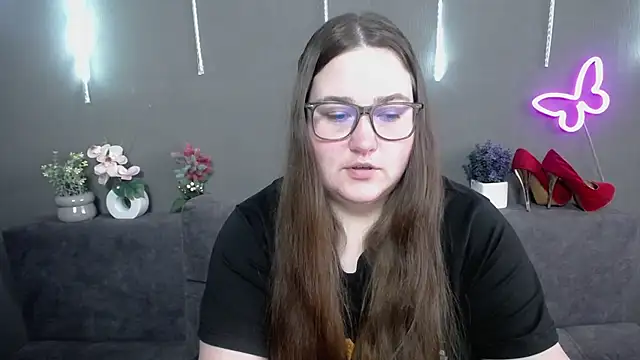 Snapshot of XX_Daniella_XX chatting on 05.11.26 XX Daniella XX online show from 05.11.26