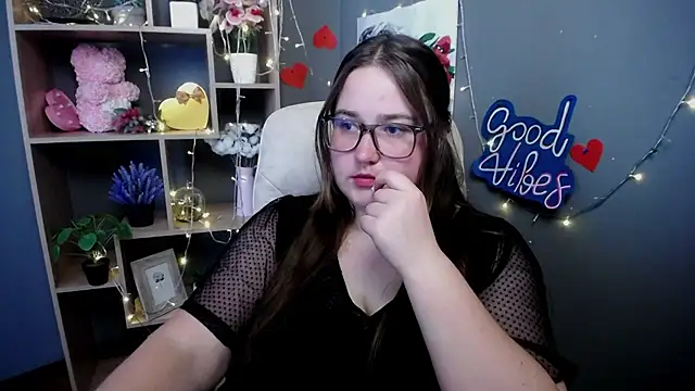 Snapshot of XX_Daniella_XX chatting on 07.23.26 XX Daniella XX online show from 07.23.26