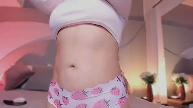 Nicolle W online show from 03.06.26