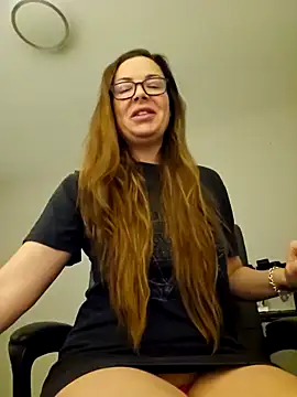 Snapshot of RebeccaXO_ chatting on 02.09.25 RebeccaXO online show from 02.09.25