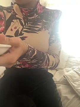 Snapshot of DulceMya6 chatting on 09.12.25 DulceMya6 online show from 09.12.25