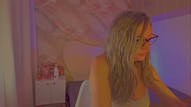 MarianL0ve online show from 09.10.25