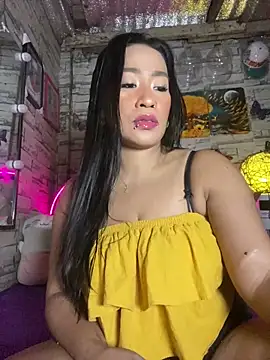 Snapshot of AsianMilfSheryl chatting on 02.07.25 AsianMilfSheryl online show from 02.07.25