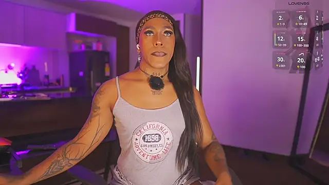 AmberRaus online show from 12.20.25