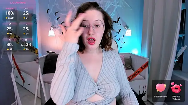 Charmy Gracy online show from 11.02.25