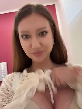 Snapshot of goodforKarina chatting on 06.19.26 goodforKarina online show from 06.19.26
