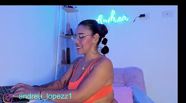 andrea lopezz  online show from 12.07.24