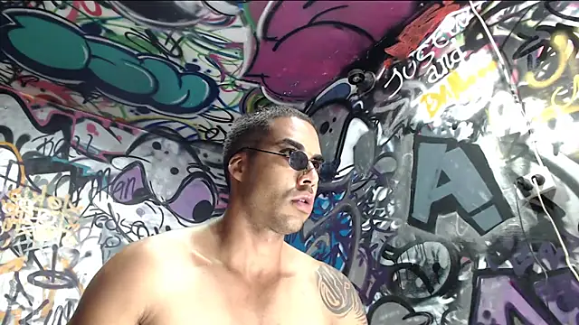 Justin Frank online show from 03.12.25