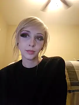 Snapshot of AmethystFoxx chatting on 12.01.25 AmethystFoxx online show from 12.01.25