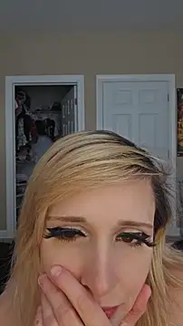 AmethystFoxx online show from 07.27.26