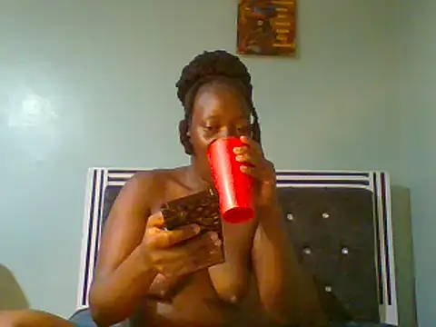 Snapshot of blackcuteebony chatting on 03.06.25 blackcuteebony online show from 03.06.25