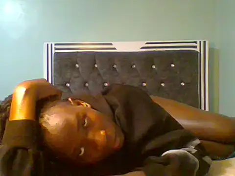 Snapshot of blackcuteebony chatting on 03.20.25 blackcuteebony online show from 03.20.25