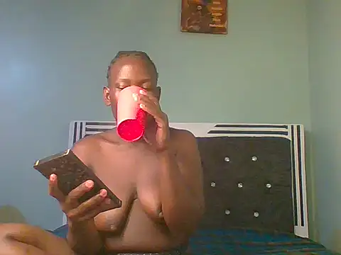 Snapshot of blackcuteebony chatting on 09.21.25 blackcuteebony online show from 09.21.25