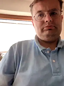 Snapshot of makau1 chatting on 03.22.25 makau1 online show from 03.22.25