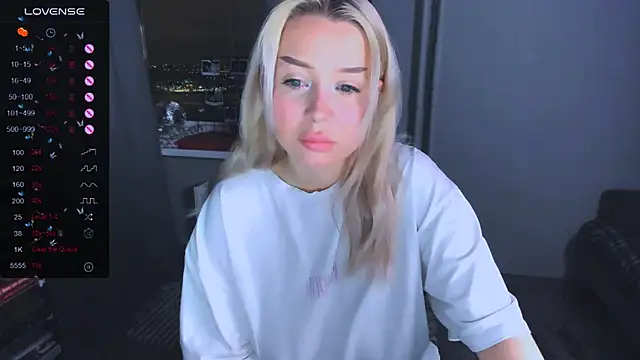 MonaLauu online show from 01.15.26